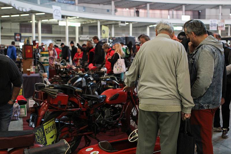 Podzimní Motortechna zavedla návštěvníky do pavilonu Z na brněnském výstavišti.