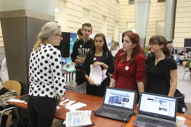 Brněnský deník Rovnost na Multimediálním dni 2018 na Fakultě sociálních studií MU v Brně