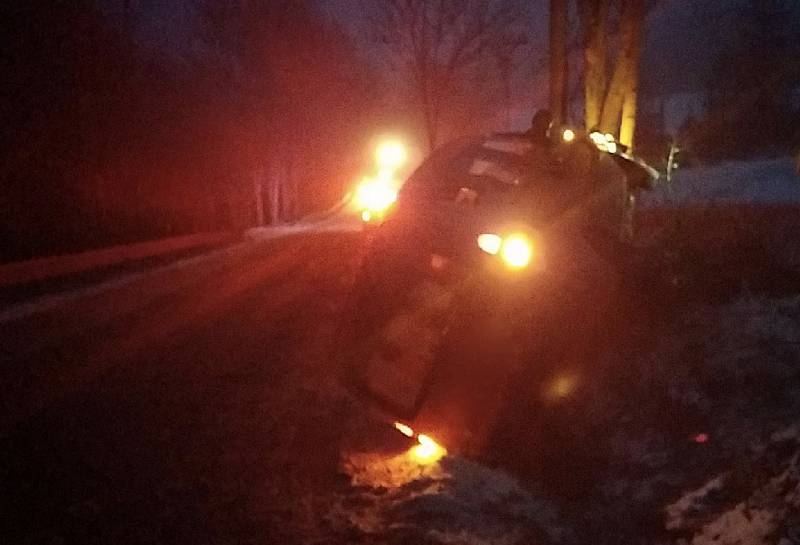 Sněžení a námraza na jihu Moravy způsobily řadu dopravních nehod.