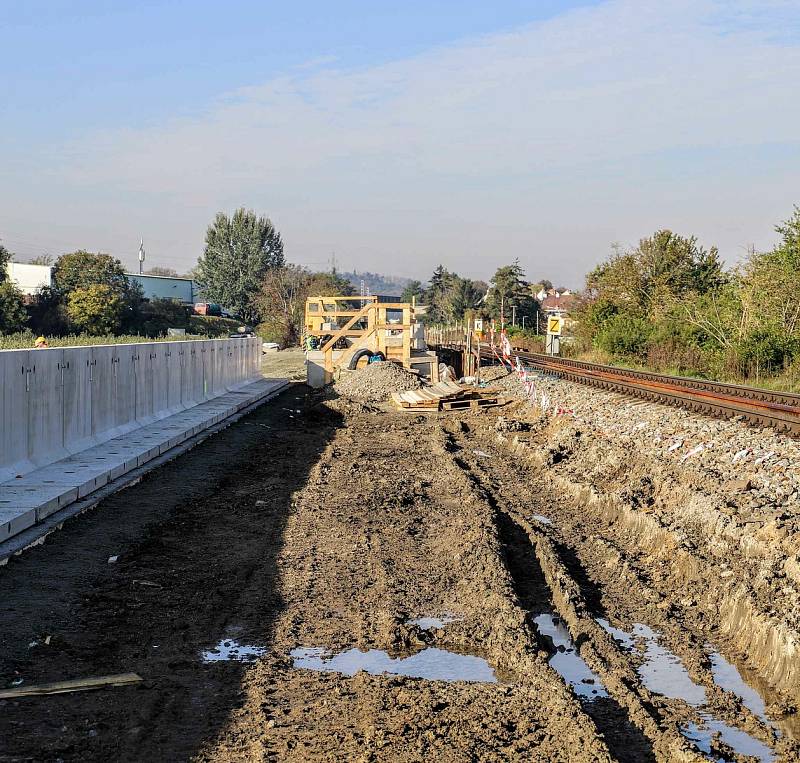 Na trati mezi Brnem a Střelicemi vznikají dvě nové zastávky, Brno-Starý Lískovec a Ostopovice.