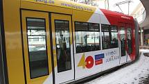 Nová tramvaj propaguje čtyřicáté výročí partnerství Brna a Lipska.