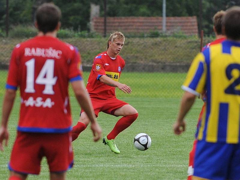 Hráči 1. FC Brno nenavázali na úvodní přípravné utkání sobotního dne proti juniorce Zlína a ve druhém duelu prohráli na hřišti v Chrlicích s druholigovou Opavou 1:2.