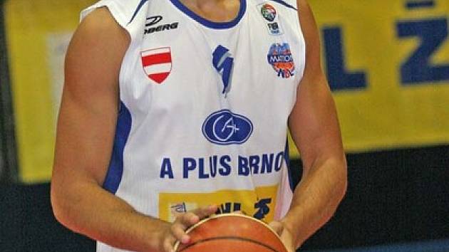 Basketbalista Michal Norwa.