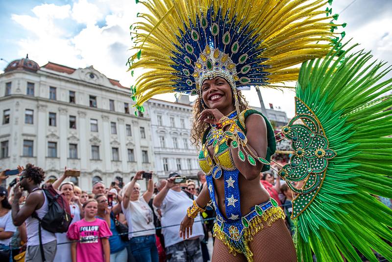 Brasil Fest Brno je jediný festival svého druhu v celé republice. Příznivcům hudby, dobrého jídla a tance umožní prožít tradiční brazilskou kulturu na vlastní kůži přímo v centru Brna.