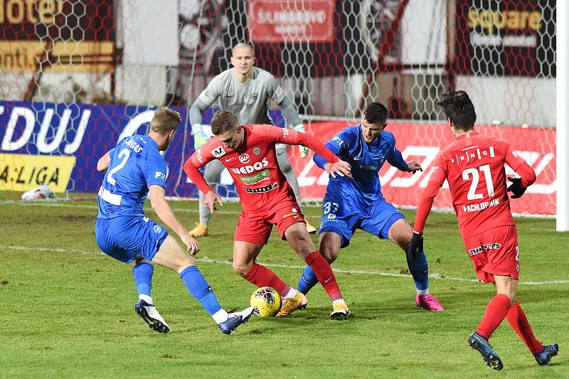 Brno 22.1.2021 - domácí FC Zbrojovka Brno v červeném proti FC Slovan Liberec