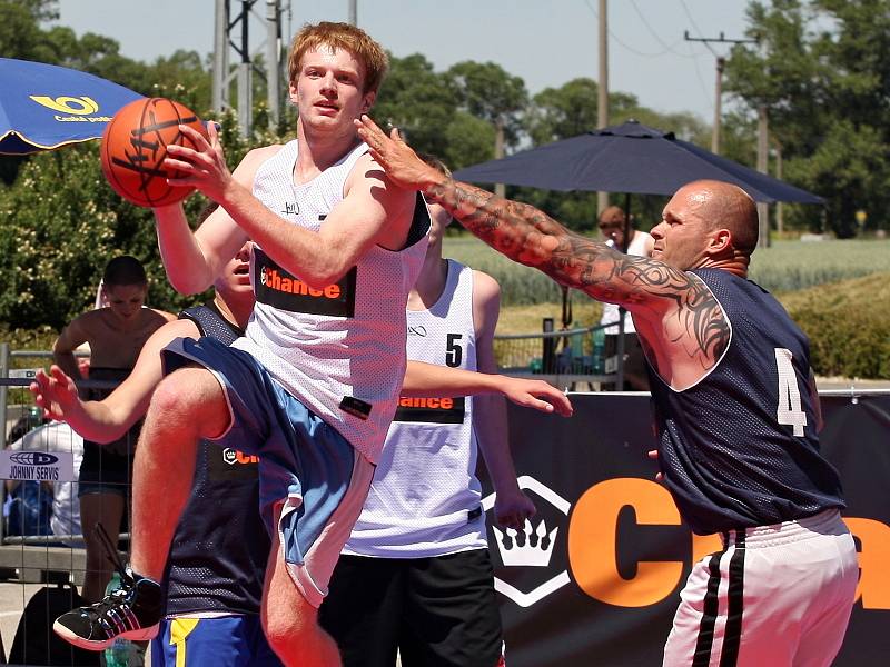 Zápasy basketbalové hry 3x3 v Modřicích.