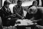 Lidé měli velkou potřebu diskutovat. Záběr na shromáždění v Boskovicích 21. 8. 1968. 