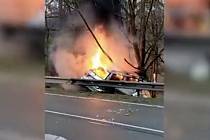 Po nehodě na tahu mezi Svitavami a Brnem hořelo auto.
