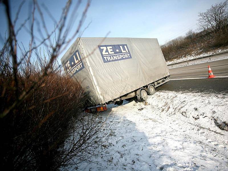 Dopravní nehoda na 172. kilometru dálnice D1 ve směru na Brno.