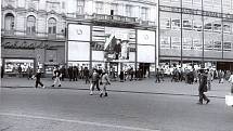 V listopadu 1989 demonstrovalo i Brno. Kromě řady protestů se uskutečnila i generální stávka.