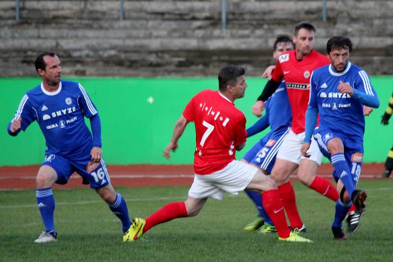 Za Lužánkami se ve čtvrtek utkaly legendy Zbrojovky Brno a Sigmy Olomouc. Duel skončil remízou 4:4.