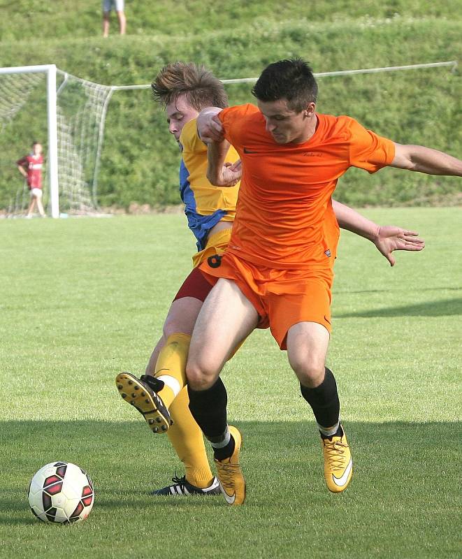 Fotbalisté Tišnova porazili 2:1 v prvním soutěžním zápase sezony dalšího postupujícího z I. A třídy Bučovice.