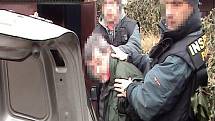 Civilního zaměstnance jihomoravské policie, který měl prodávat služební náboje, zadržela policejní inspekce.