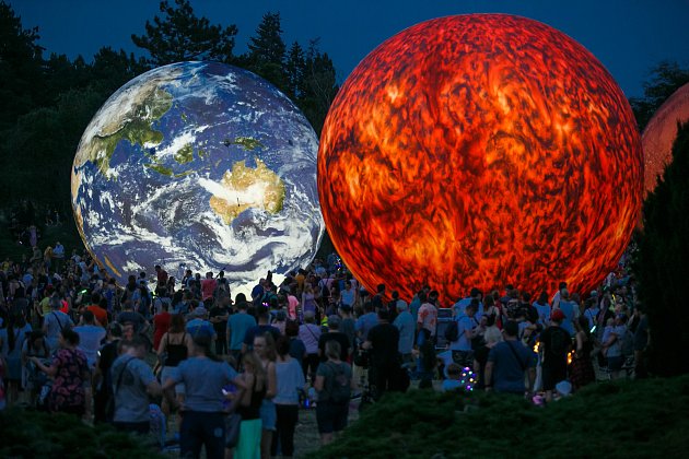 Festival planet na Hvězdárně akce Světlušky.