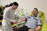 Padesát policistek a policistů darovalo společně krev ve Fakultní nemocnici Brno.