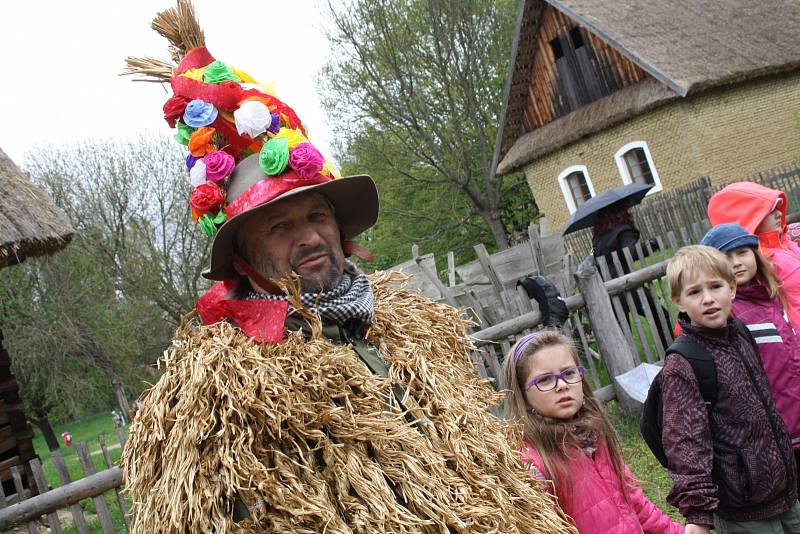 Strážnický skanzen začal sezonu roku 2014 pořadem Fašanky, fašanky, Velká noc ide.