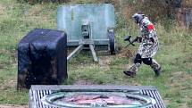 Army Day v Ořechově na Brněnsku. Zájemci se projeli v obrněném transportéru, lidé hráli i paintball.