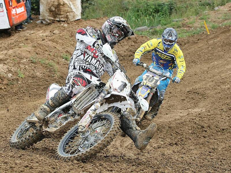 Vranov u Brna čelil kromě náporu motokrosařů také počasí. Kategorii MX2 vyhrál Francouz Richier, MX3 Michek.