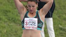 Juniorské atletky domácího Olympu Brno slaví zisk titulu pro mistryně Evropy své kategorie. 