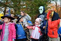 Návštěvníci brněnské zoo slavili na Mniší hoře Halloween.