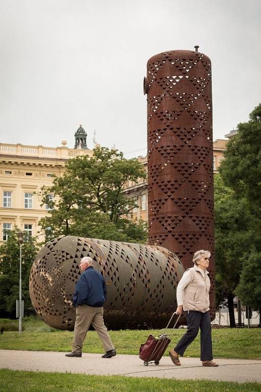 Ulice Brna zaplnily sochy. Začala přehlídka Brno Art Open.