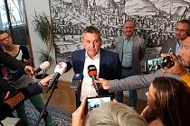 Primátor Brna Petr Vokřál na tiskové konferenci, kde komentuje vznik koalice bez své strany