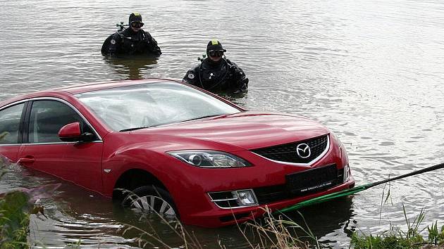 Utopené auto z Mušova.