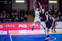 Basketbalistky Žabin Brno (v bílém) porazily v úvodním utkání prvního kola play-off EuroCupu doma Besiktas Istanbul 73:63.