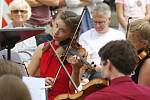 Studentský sbor a orchestr Technické univerzity z holandského Delftu Krashna Musika vystoupil na brněnském Jakubském náměstí.