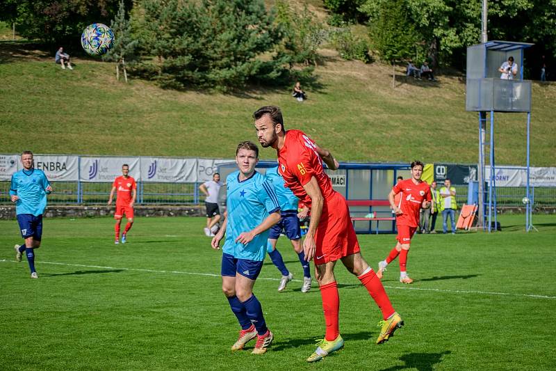 Bohuničtí fotbalisté (v červeném) přehráli v brněnském derby Moravskou Slavii jasně 4:0.