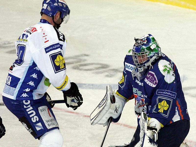 Kometa v sedmnáctém kole hokejové extraligy zvítězila nad Kladnem 4:1.