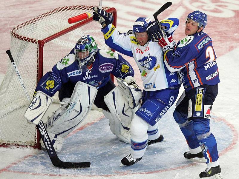 Kometa v sedmnáctém kole hokejové extraligy zvítězila nad Kladnem 4:1.