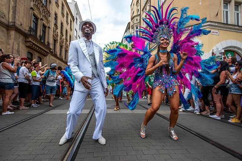 Brasil Fest Brno je jediný festival svého druhu v celé republice. Příznivcům hudby, dobrého jídla a tance umožní prožít tradiční brazilskou kulturu na vlastní kůži přímo v centru Brna.