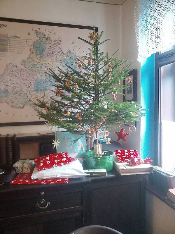 Zima a Vánoce na Četnické stanici Kuřim na Brněnsku.
