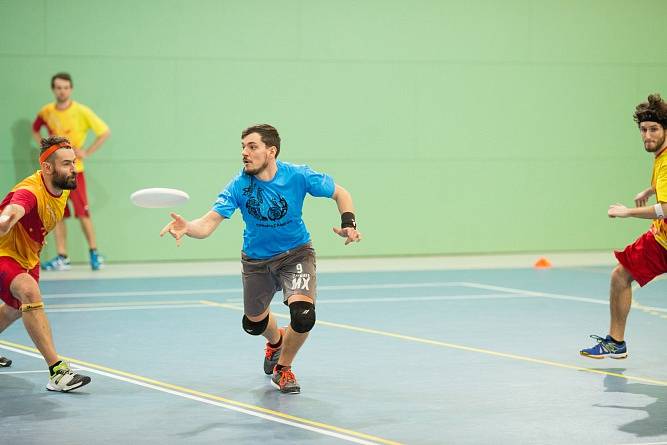 Loňské halové mistrovství České republiky v ultimate frisbee.