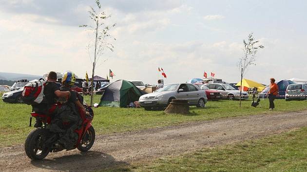 Brněnské kempy každý rok zaplní tisíce motocyklových fanoušků.