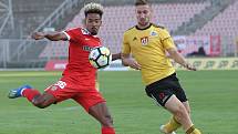 Fotbalisté Zbrojovky (v červeném) podruhé v novém ročníku druhé nejvyšší soutěže vyhráli. Doma zdolali České Budějovice 2:1.