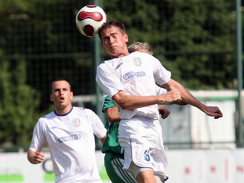 Fotbalisté Bystrce v zápase s Břeclaví.