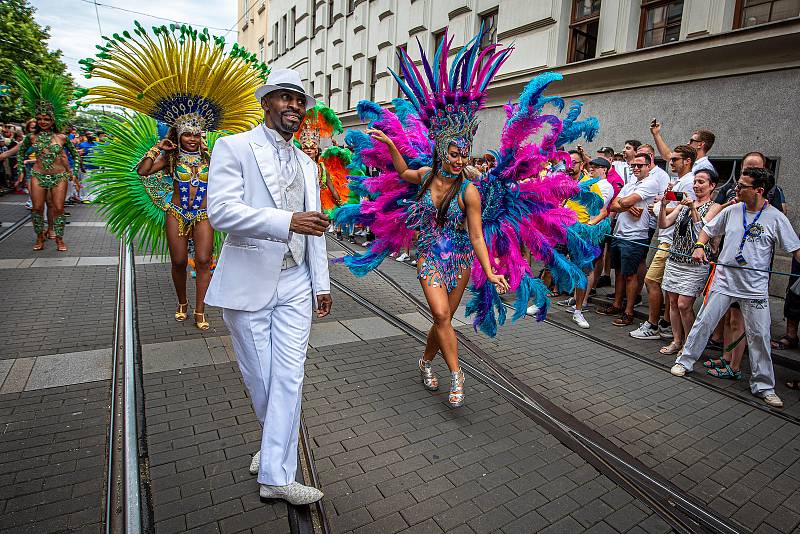 Brasil Fest Brno je jediný festival svého druhu v celé republice. Příznivcům hudby, dobrého jídla a tance umožní prožít tradiční brazilskou kulturu na vlastní kůži přímo v centru Brna.