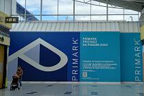 V nákupním centru Olympia v Modřicích letos otevře prodejna Primark. Bude teprve druhou v republice.