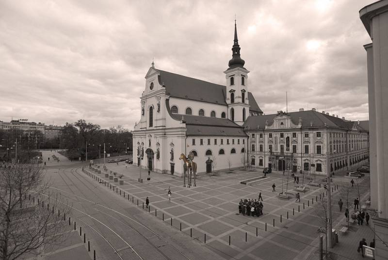 Vizualizace vítězného návrhu sochy Jošta v Brně.