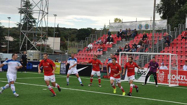 Česká reprezentace v malém fotbalu odstartovala oslavu postupu do semifinále mistrovství Evropy.