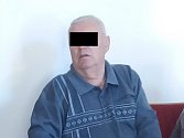 Jedenasedmdesátiletý muž ze Znojemska měl podle obžaloby opakovaně pohlavně zneužívat dvě vnučky.