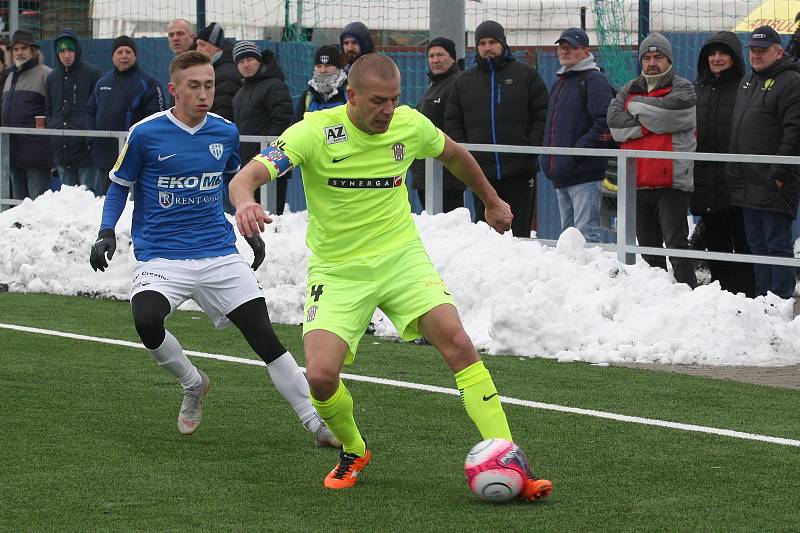 FC Zbrojovka Brno podlehla FC MAS Táborsko (modrá) 1:4