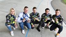 Brno 18.11.2020 - zleva: Sára Kaňkovská, Tomáš Bábek, Dominik Topinka, Jakub Šťastný a Martin Čechman