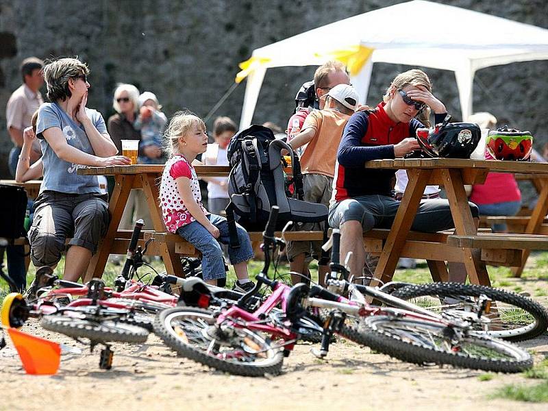 Státní hrad Veveří na Brněnsku spojil slavnostní zahájení nové sezóny s velikonoční nedělí.