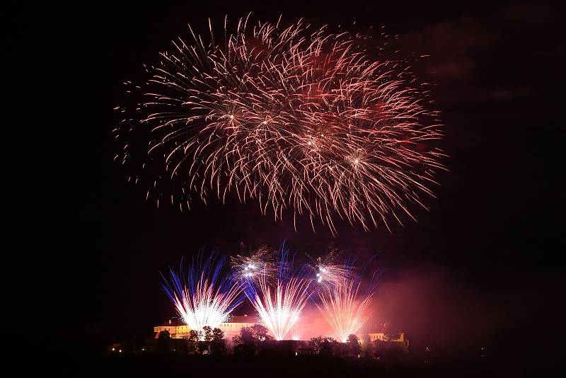 Brno 15.6.2019 - Ignis Brunensis - závěrečný ohňostroj z hradu Špilberk