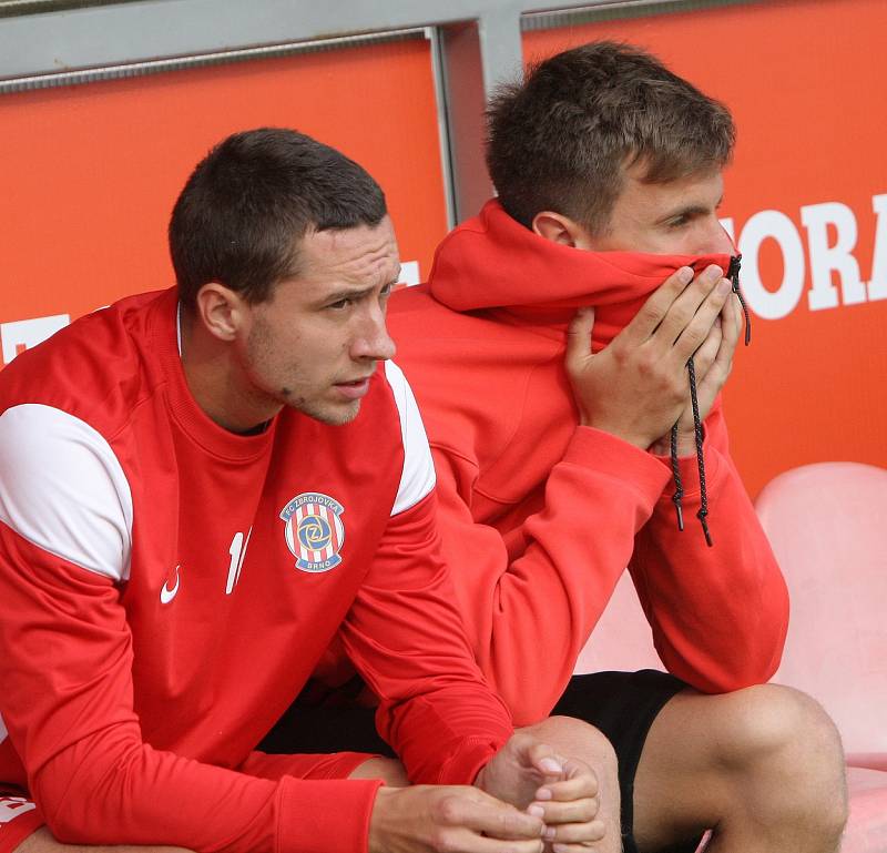 V utkání 29. kola Zbrojovka Brno (v červeném) nevstřelila Jihlavě branku a po remíze 0:0 si definitivně zpečetila sestup do druhé ligy.