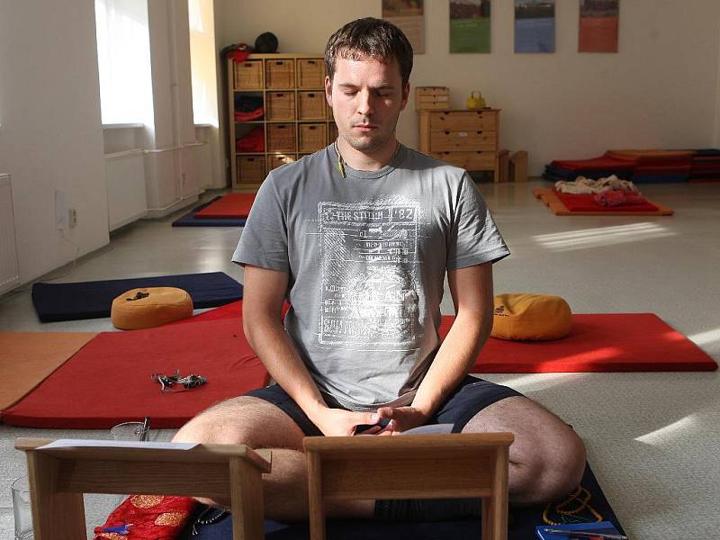 Meditující budhista. Ilustrační foto.