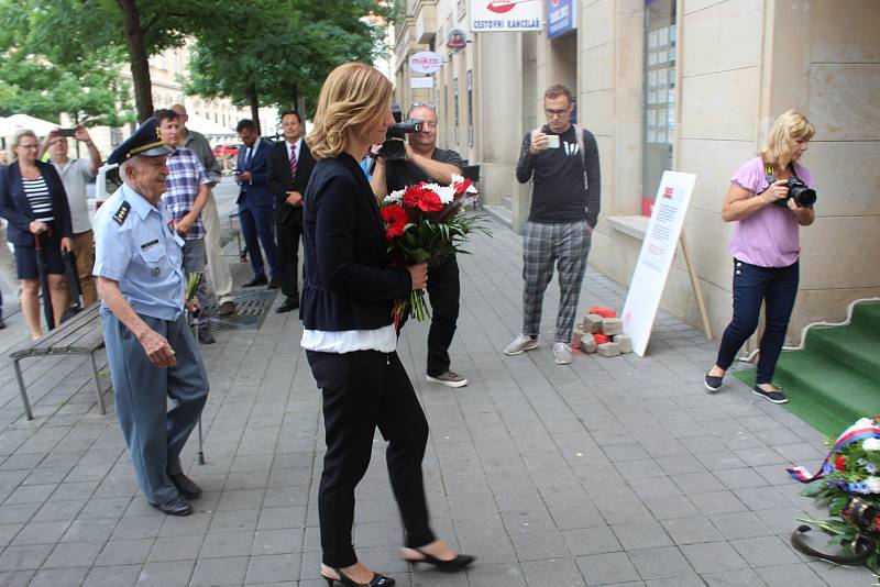 Před padesáti lety stříleli Češi proti Čechům. Brňané si připomněli zemřelé